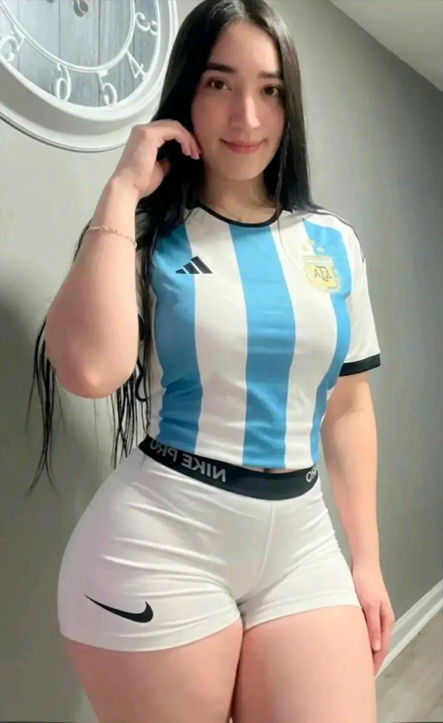 @Isabel salvadore&ntilde;a🇸🇻