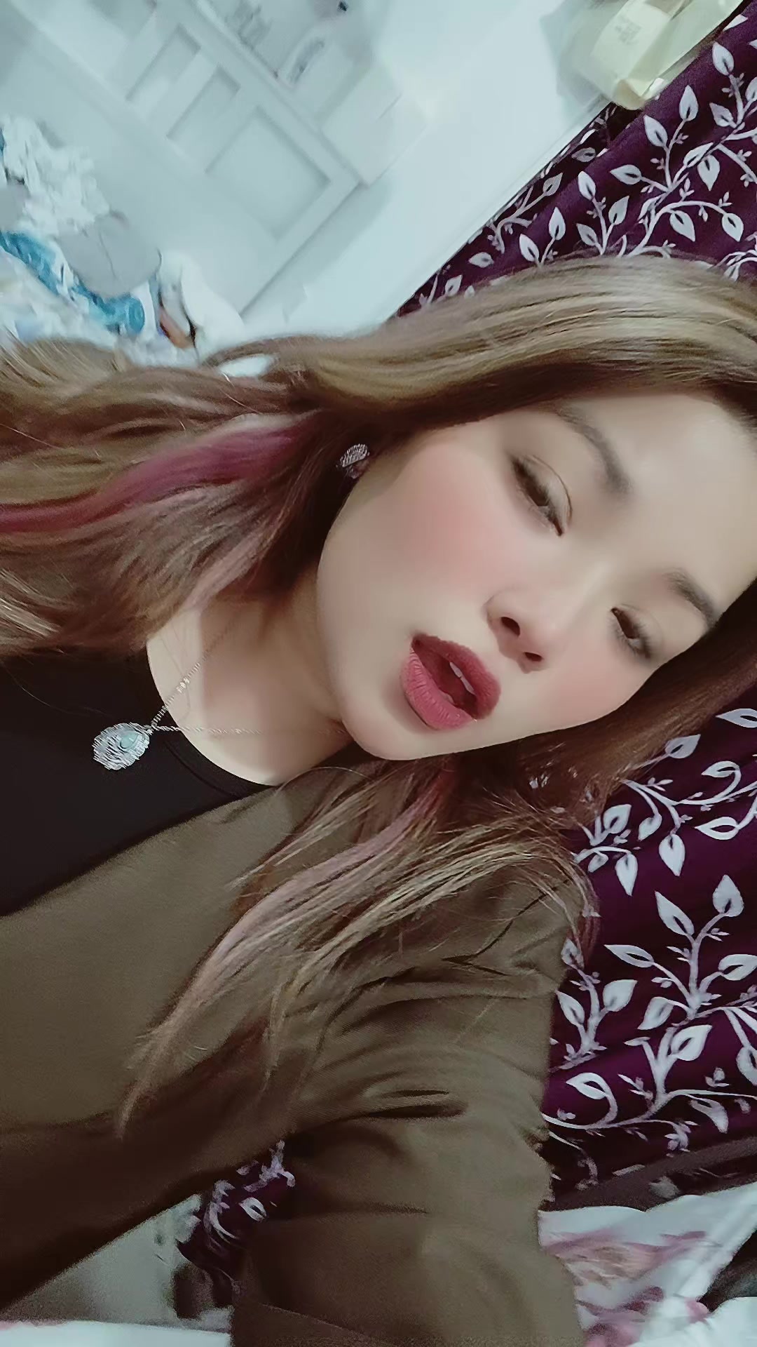 @이즘리티☠🐼