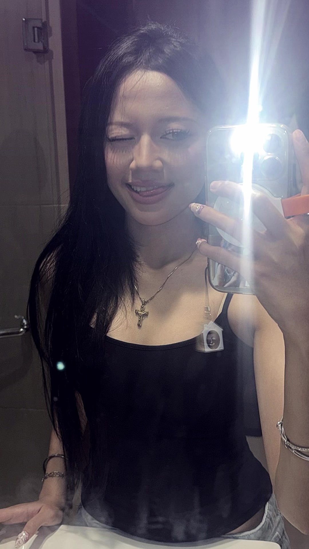 @anyi