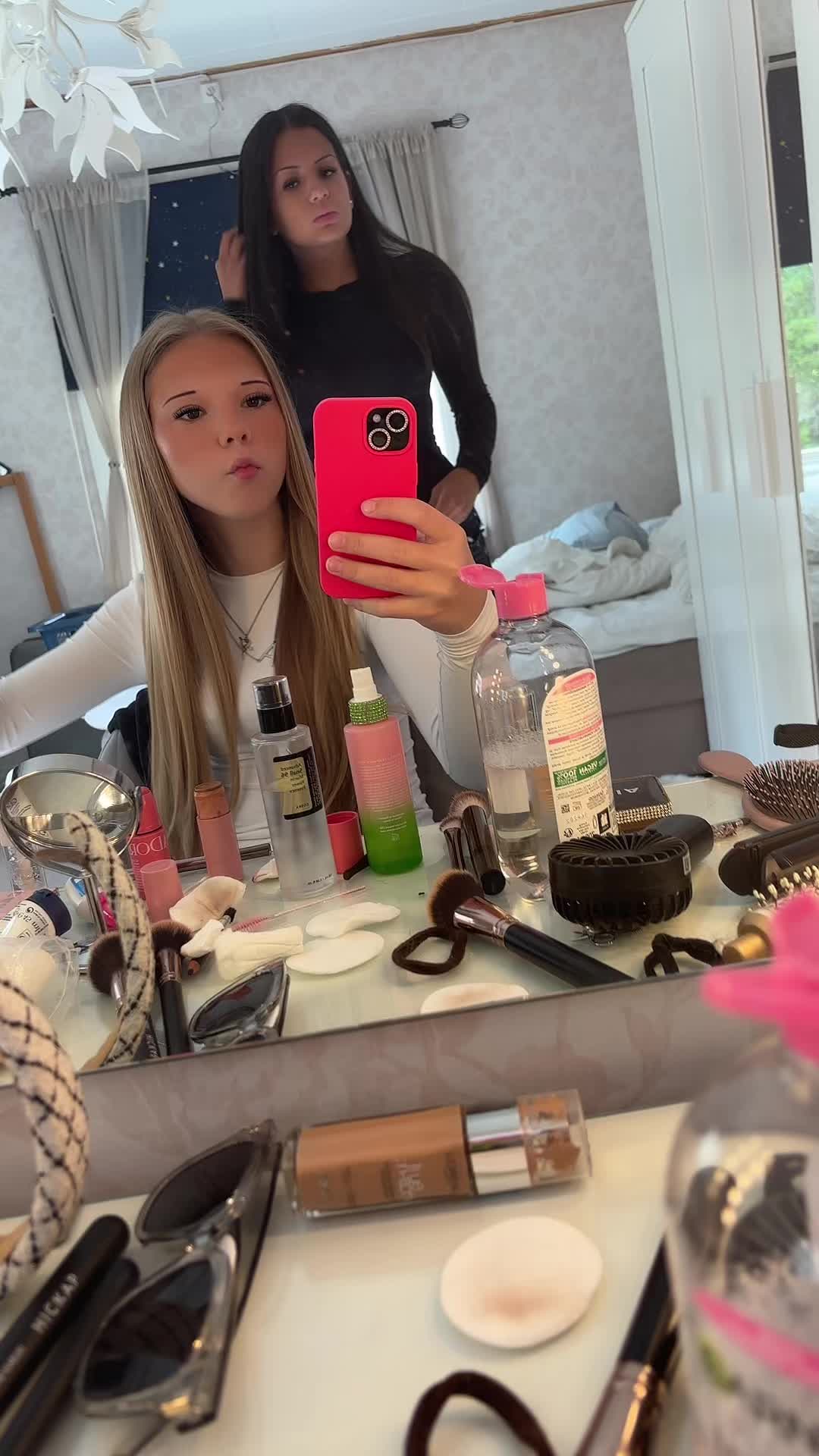 @𝒜𝓁𝒾𝓃𝒶 ℒ𝒾𝓃𝒹𝒷ℯ𝓇𝑔🥂🤍