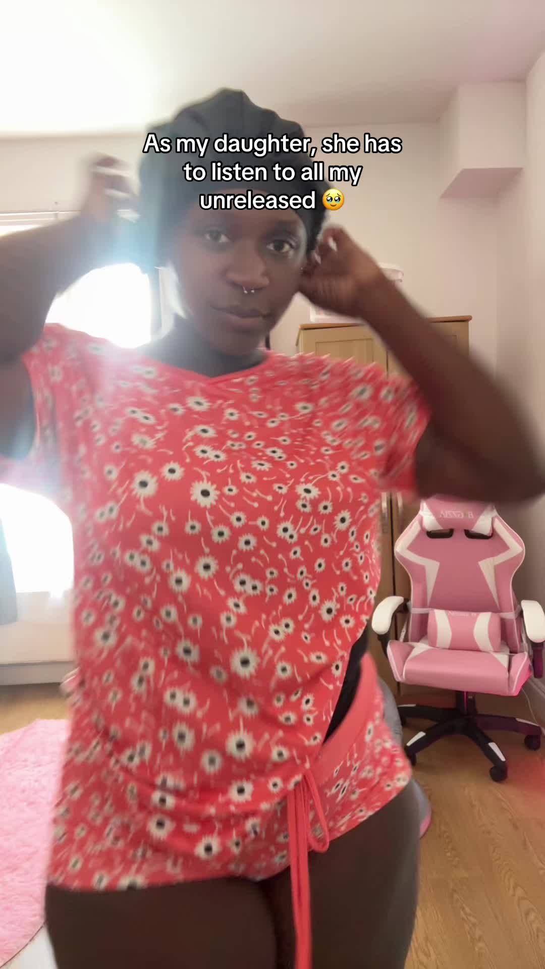 @IAMREIGNDOLLL