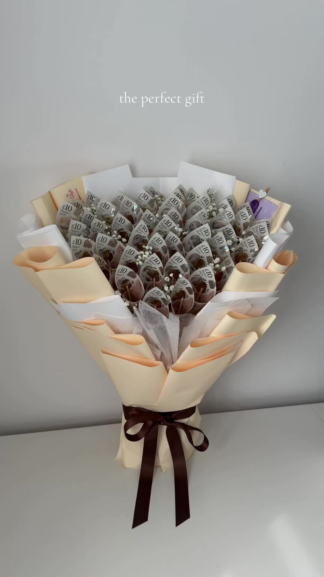 @bouquetsbyhins