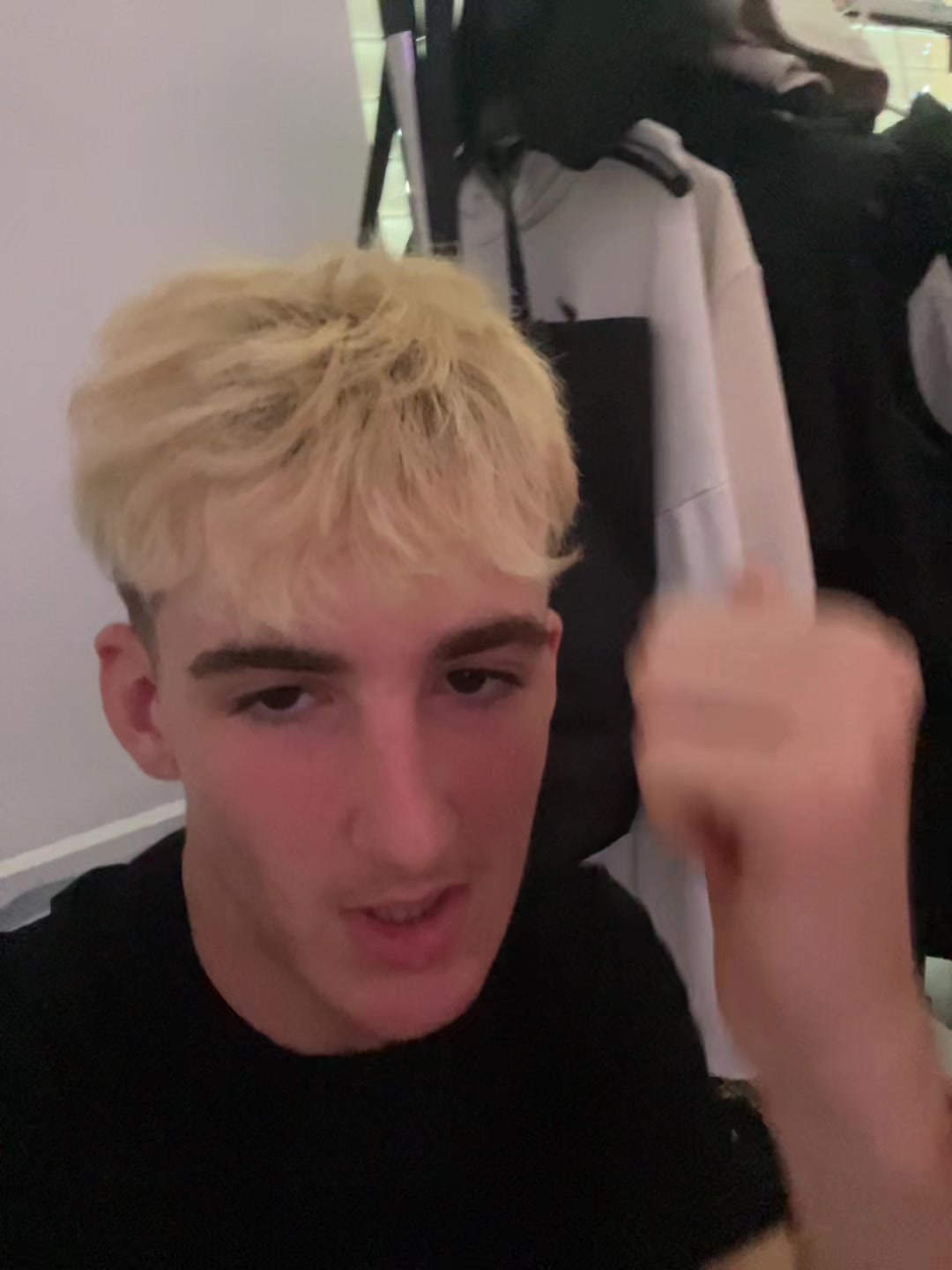 @F A L K O