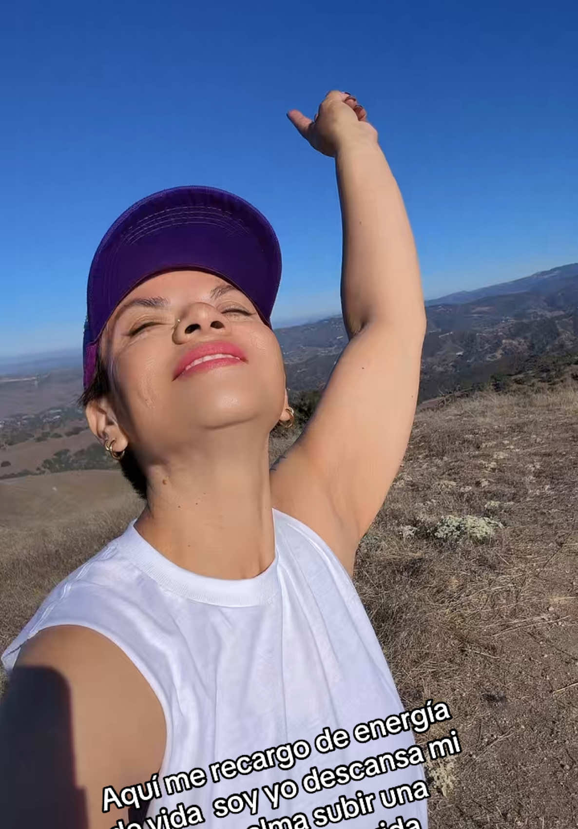 @vickisisepuede