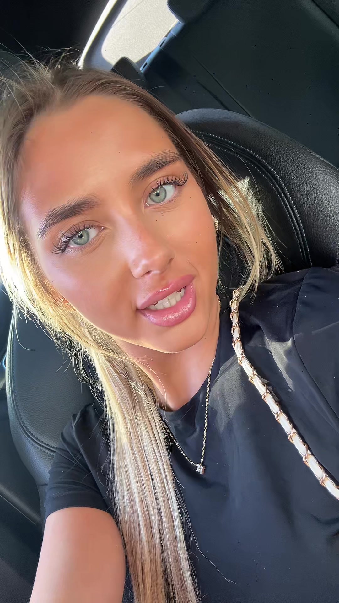 @𝖨𝖲𝖠𝖡𝖤𝖫𝖫𝖤 𝖫𝖮𝖦𝖴𝖤🤍