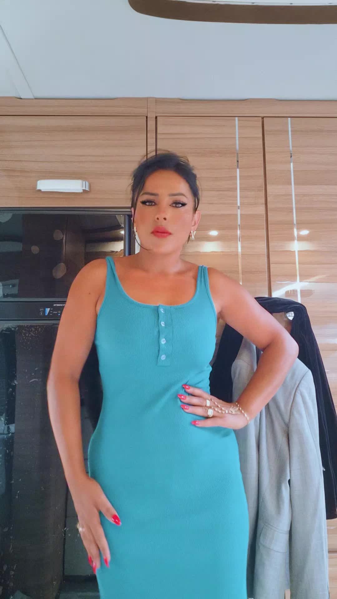 @melodie ❤️ ❤️ ❤️ 💋💋⚘️⚘️