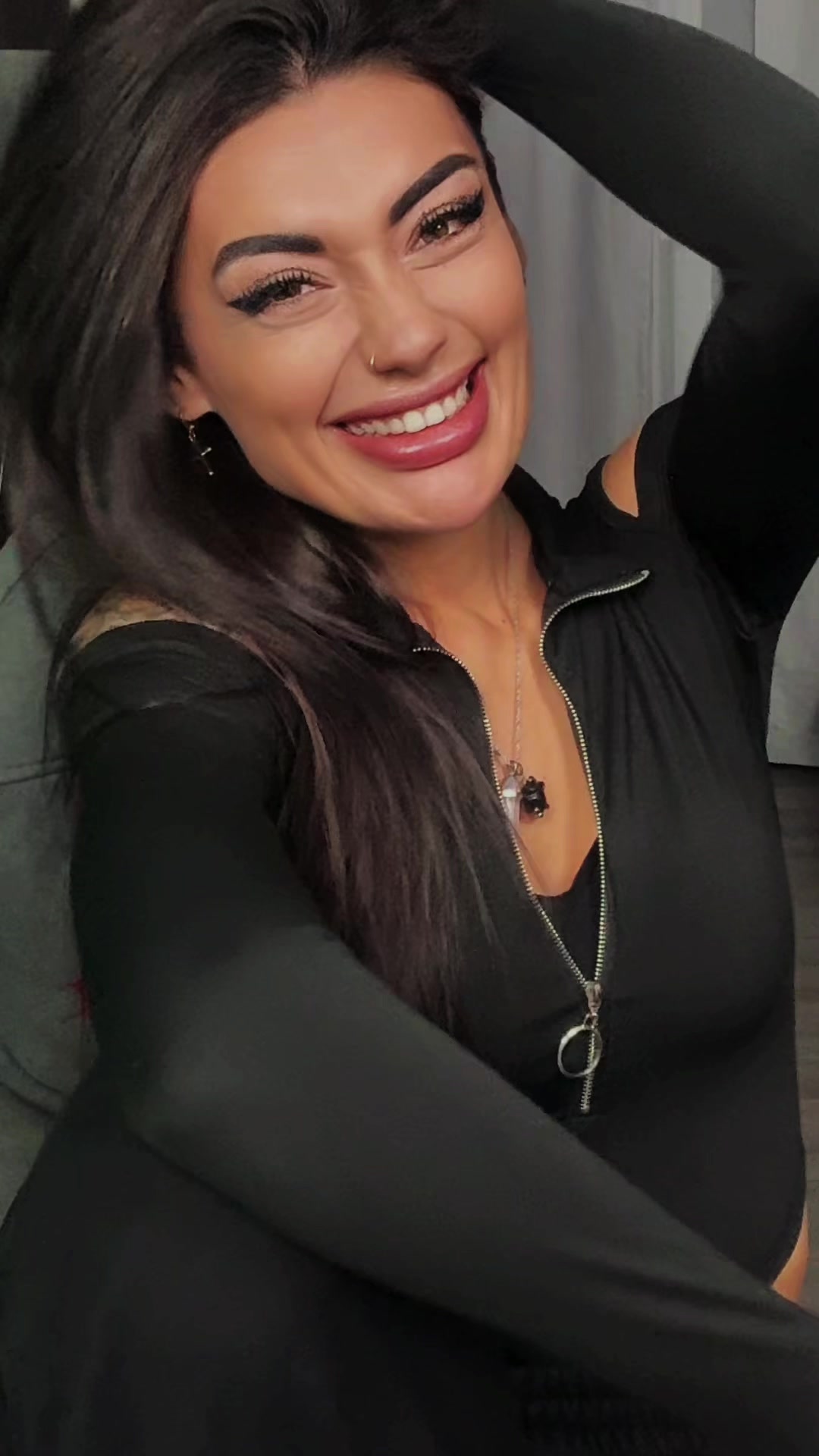 @Тина