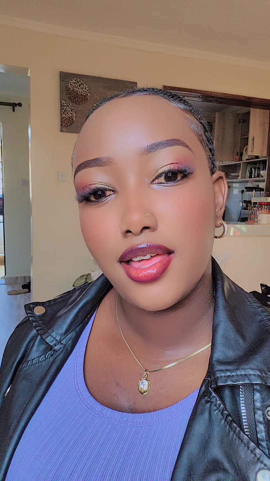 @Claudia tenai🇰🇪
