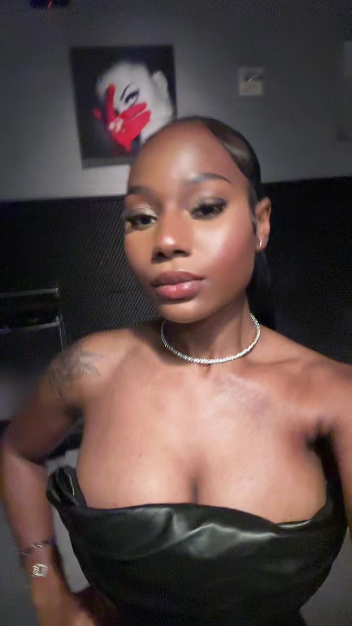 @Nastassia🇯🇲