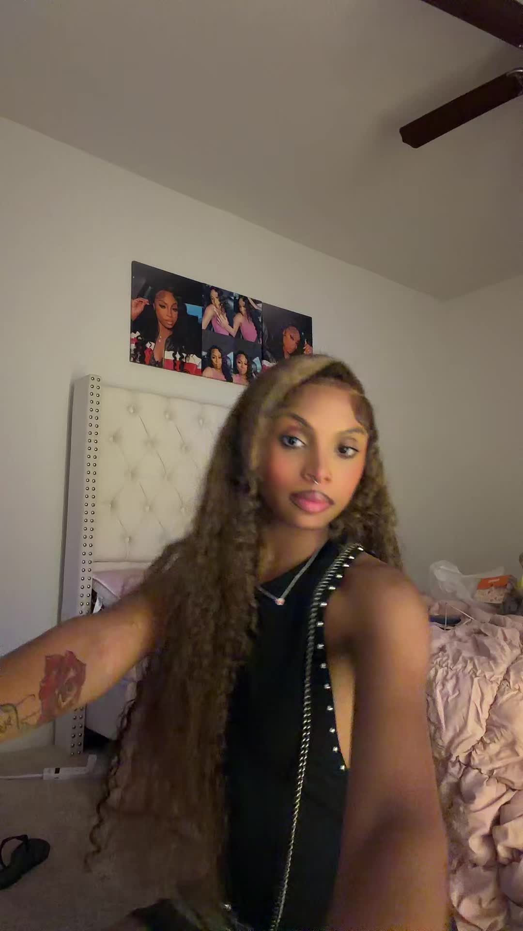@Ms.Gemini👩🏽&zwj;❤️&zwj;💋&zwj;👩🏾