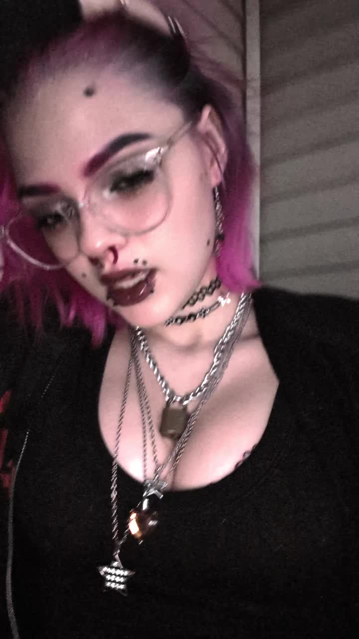 @𝕲𝖍𝖔𝖚𝖑𝖘𝖔𝖓