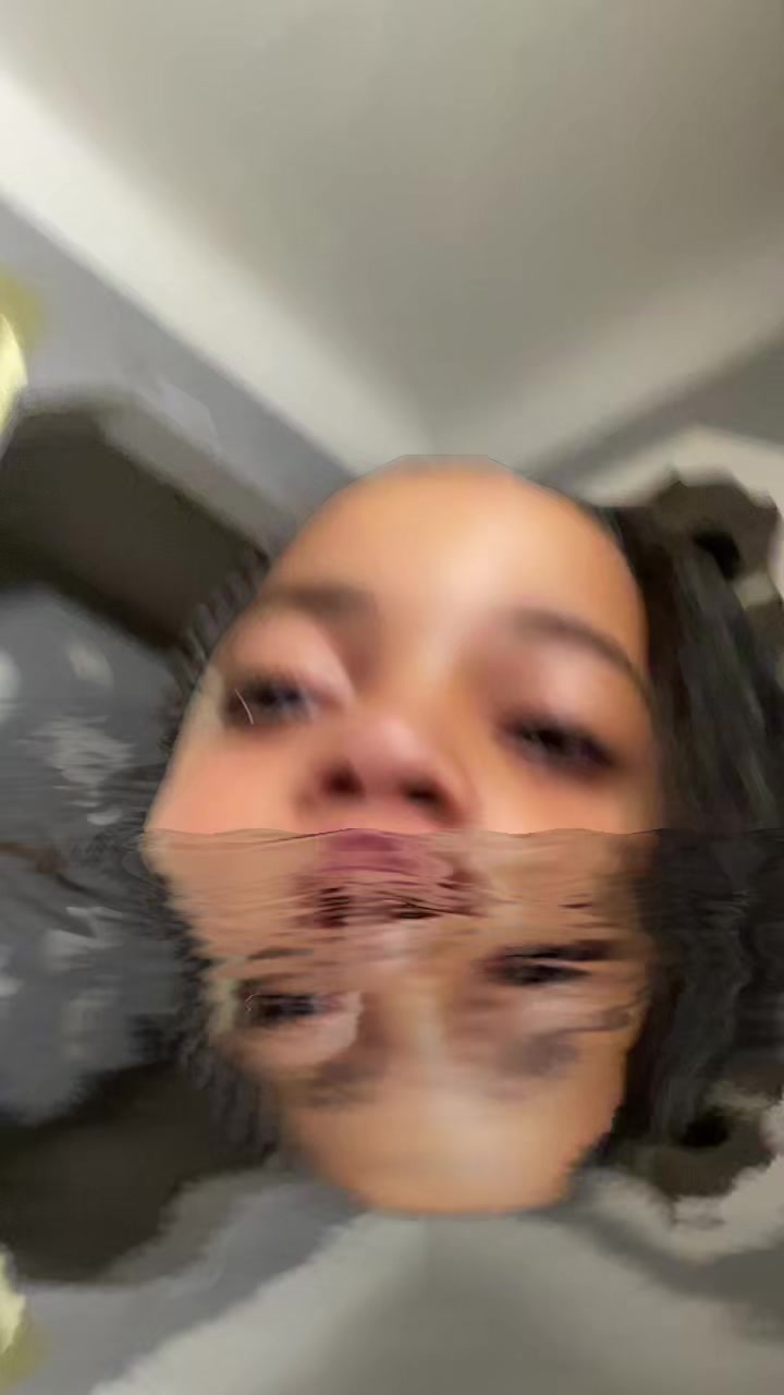 @TwinLadiB27