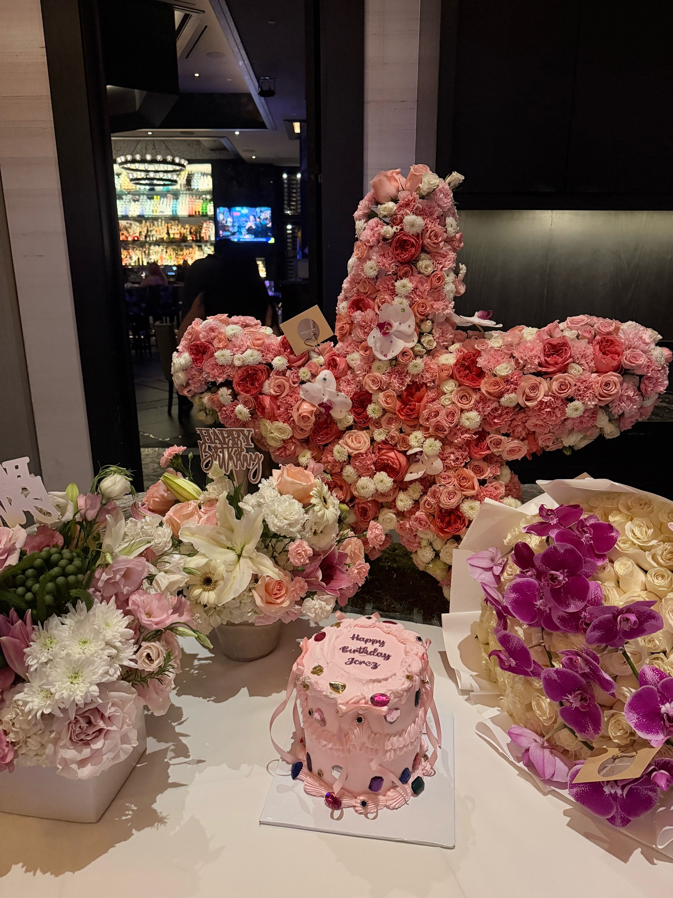 @𝐉𝐂𝐑𝐄𝐙 ☆