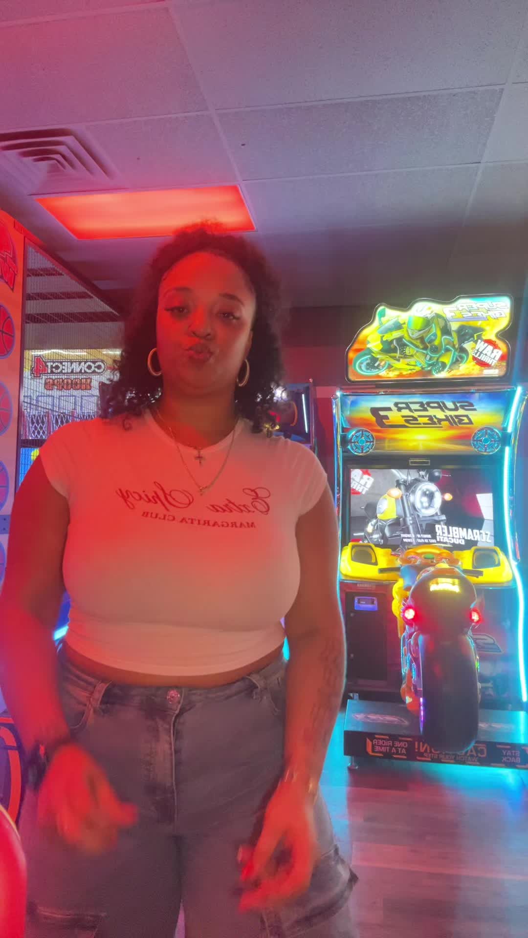 @Jazmine Oliver ๐