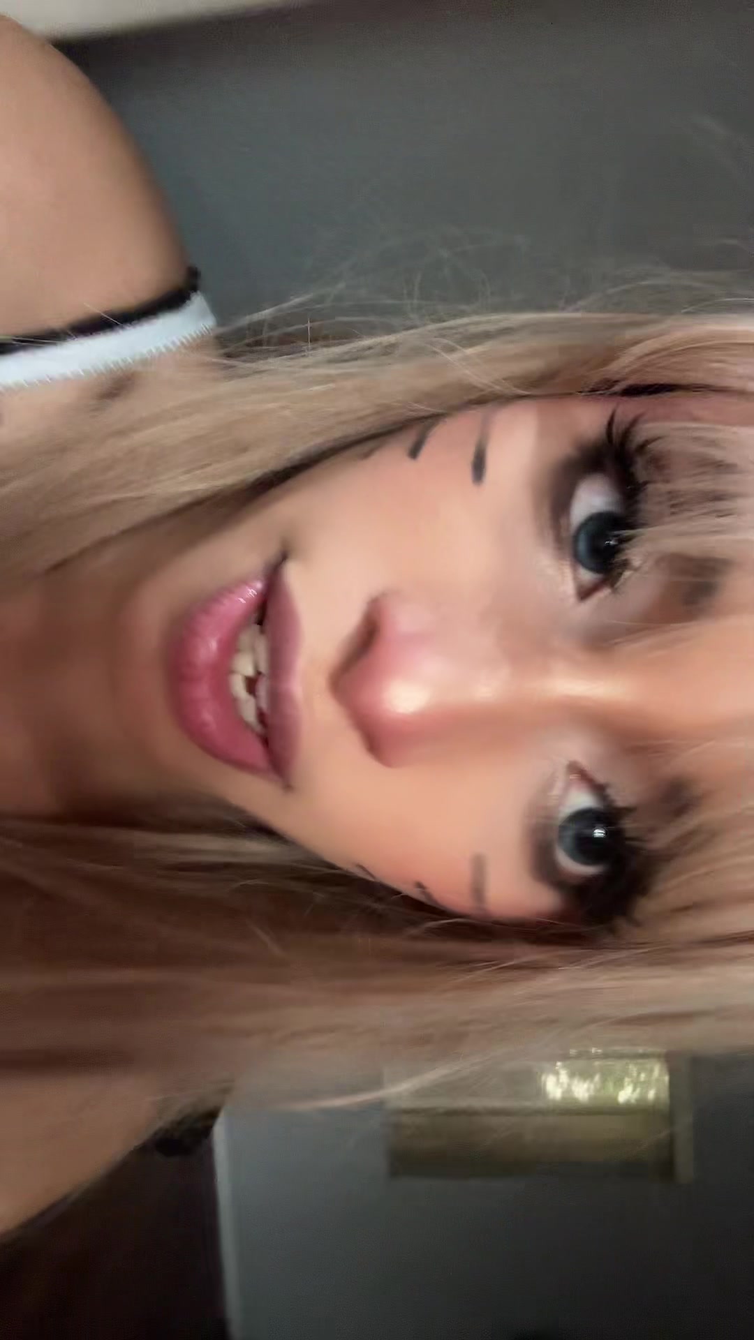 @<3