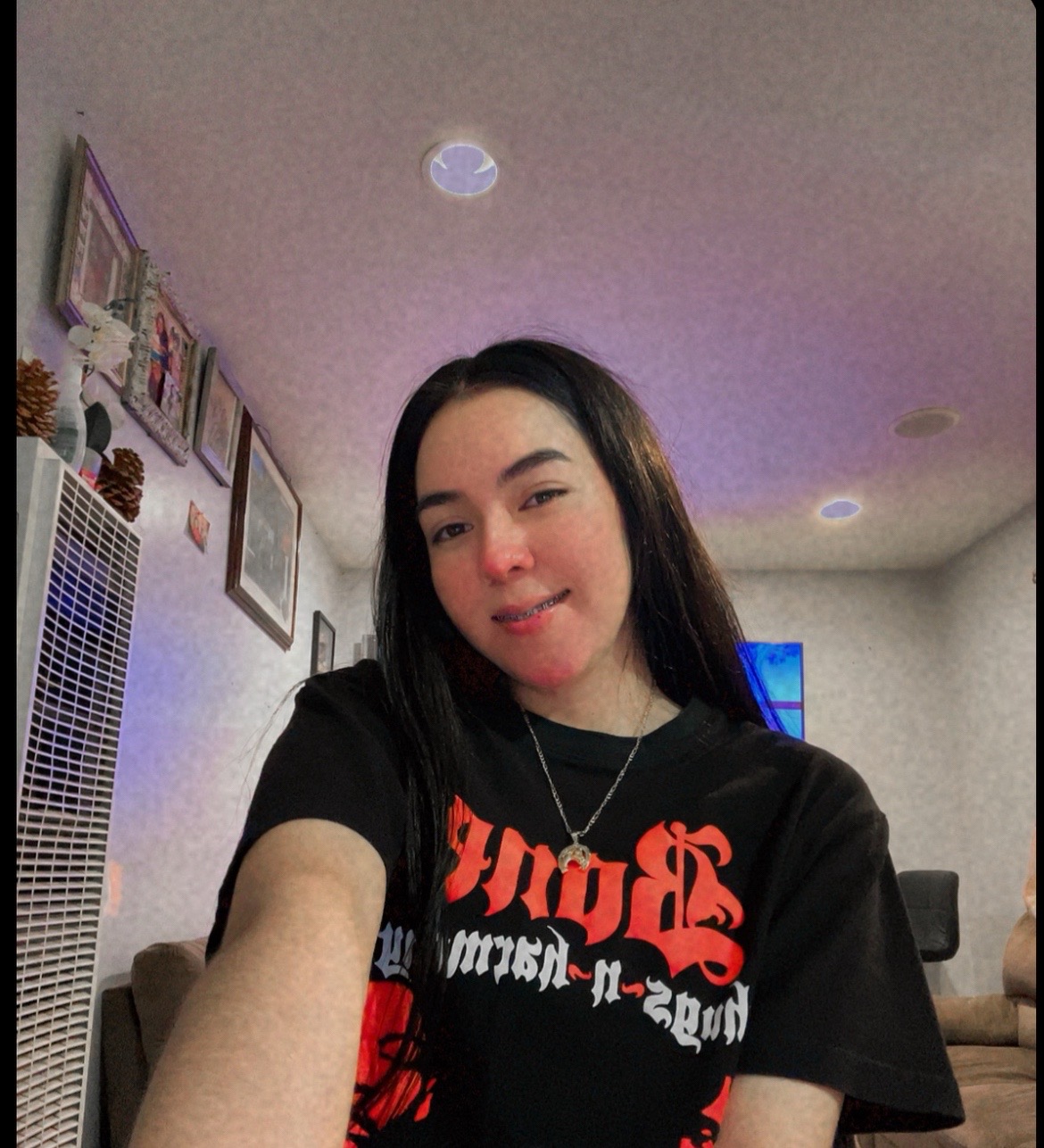 @️　 　  ️Velinda