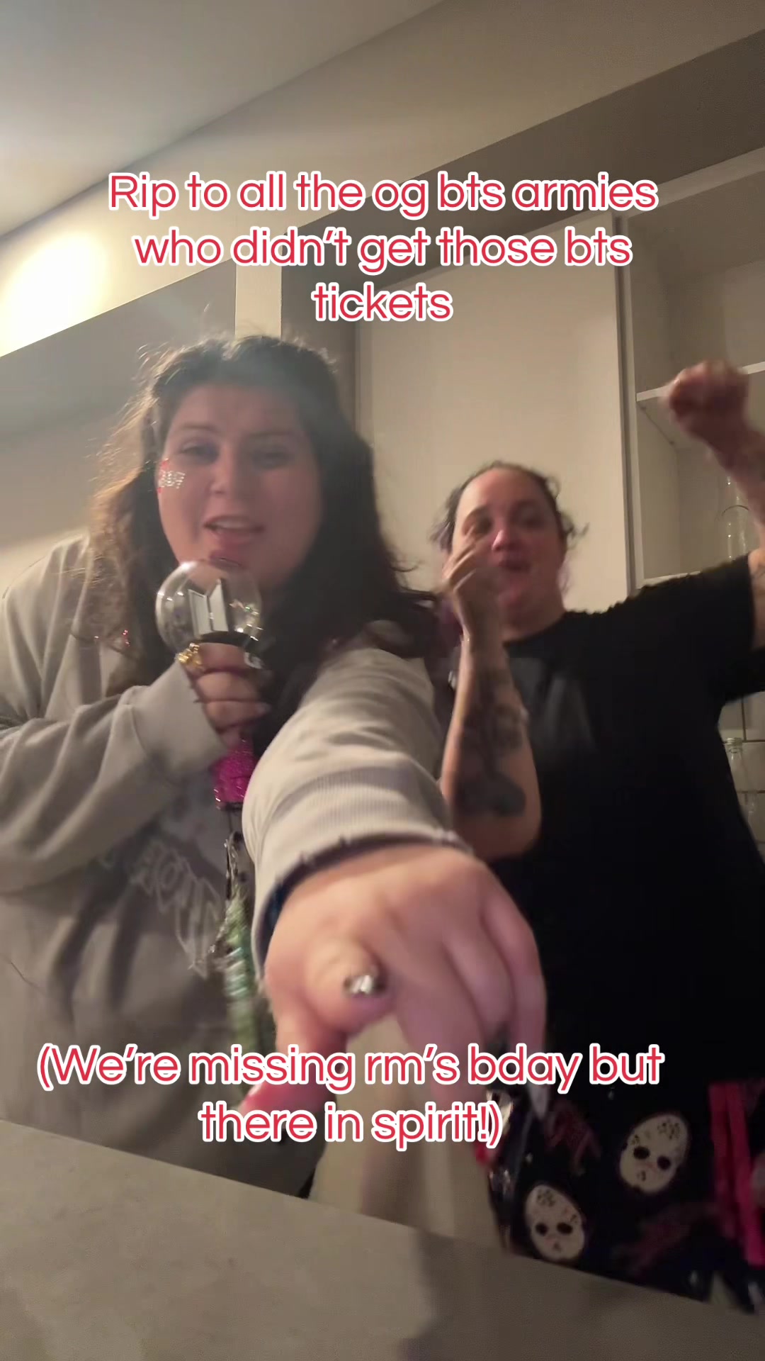 @Brittney ⁷ ⟭⟬