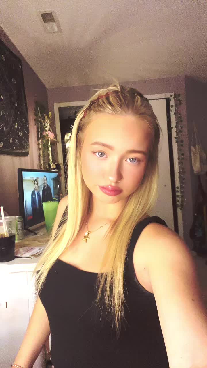 @pinkunicornglitter49