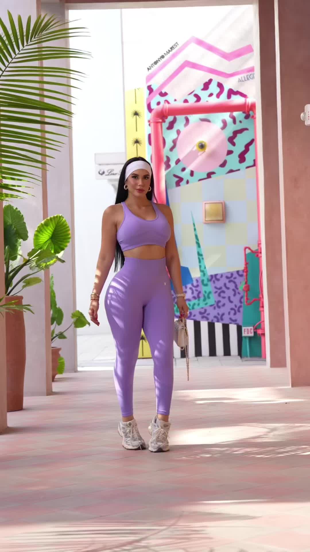 @Roxana Ventura