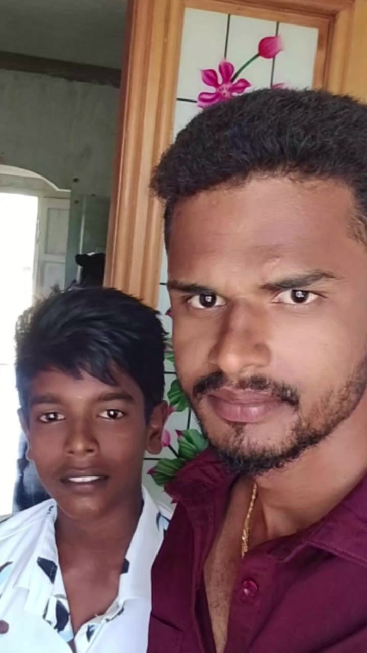 @🇧🇫 Palani Vasanth🇧🇫