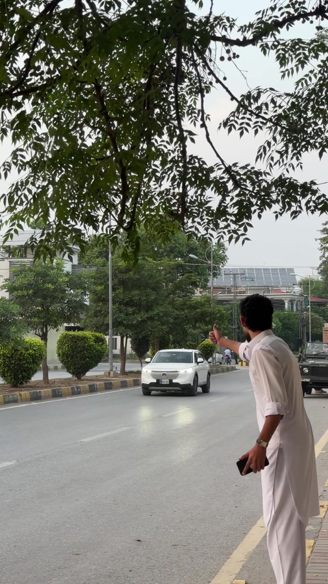 @6ft🇵🇰