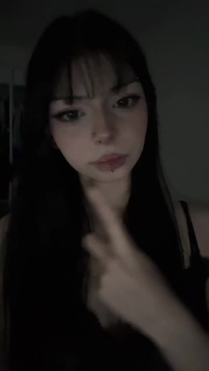 @melikenaz