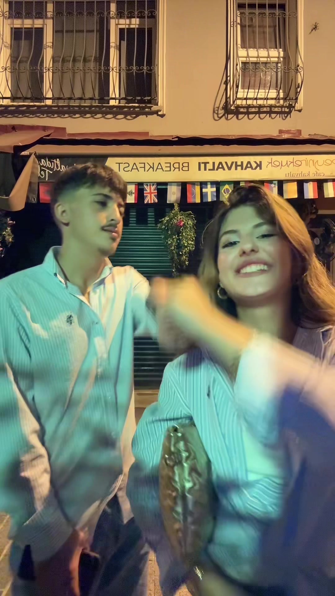 @b&uuml;şra