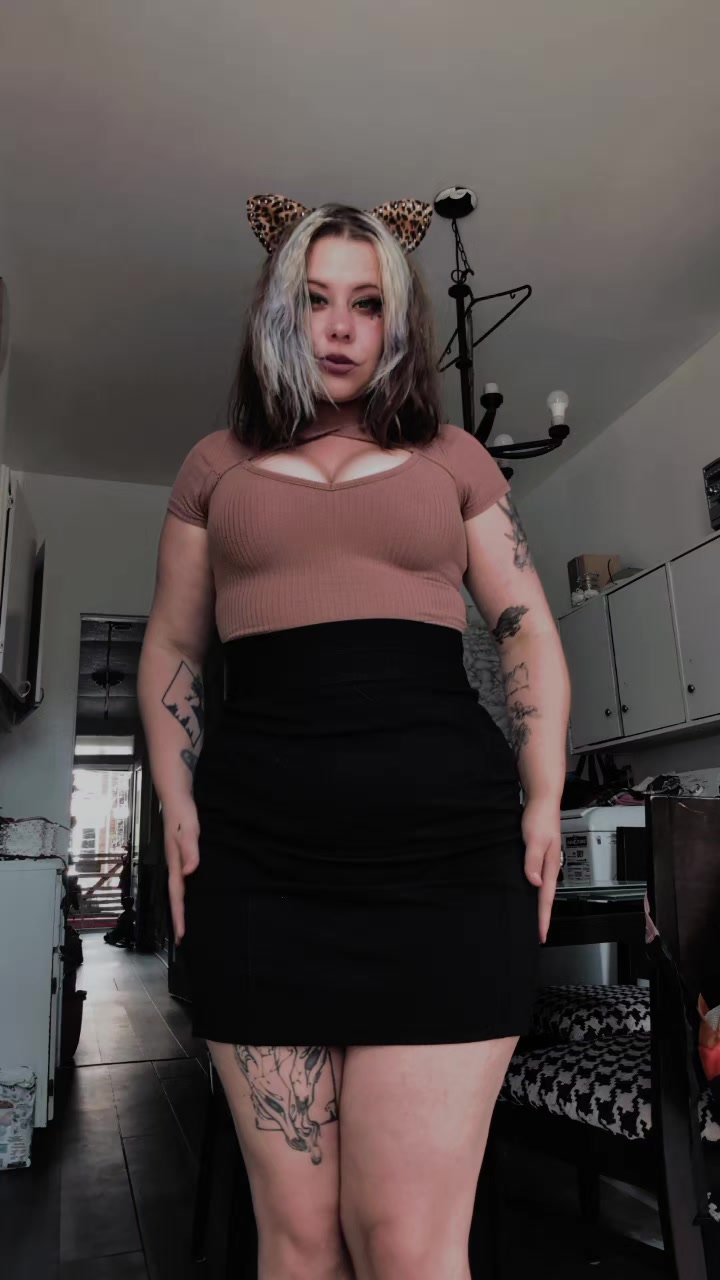 @buzzedqueen