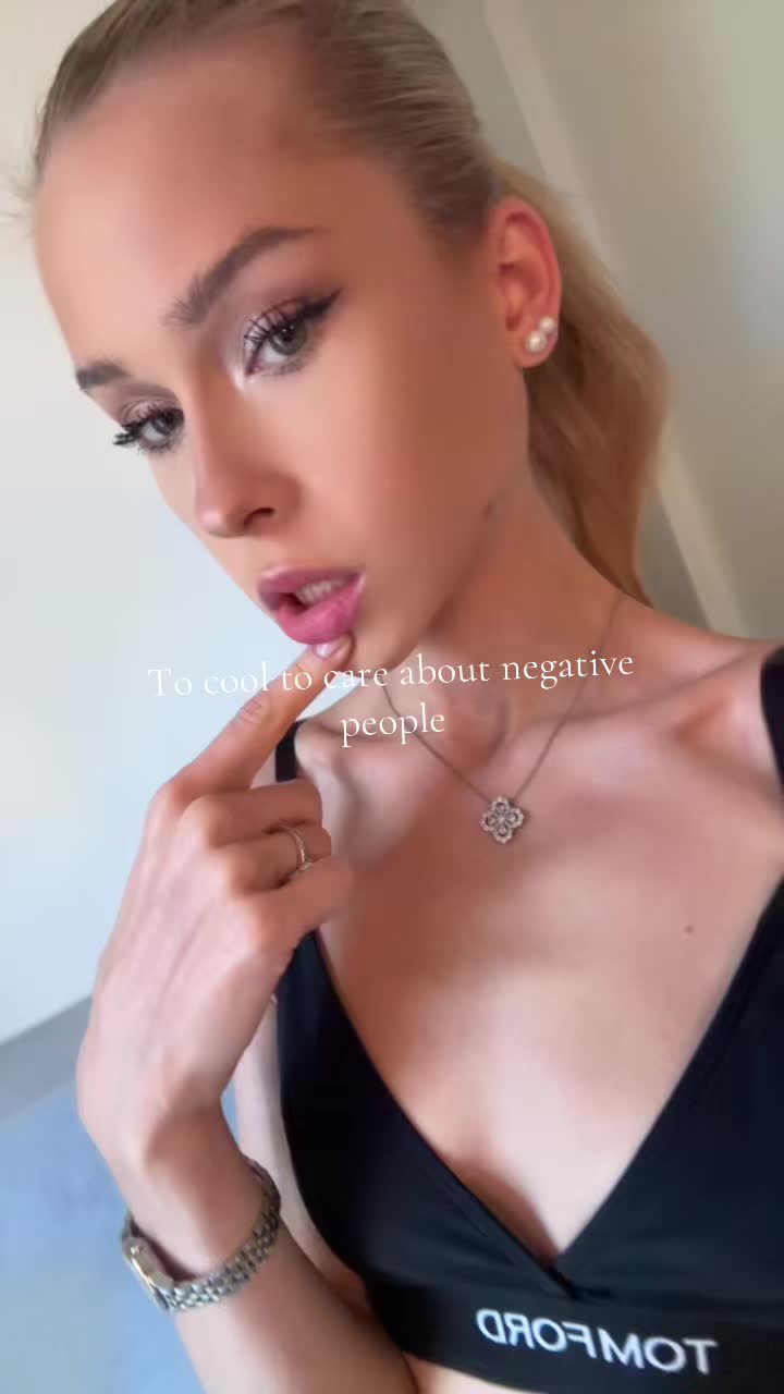 @anna