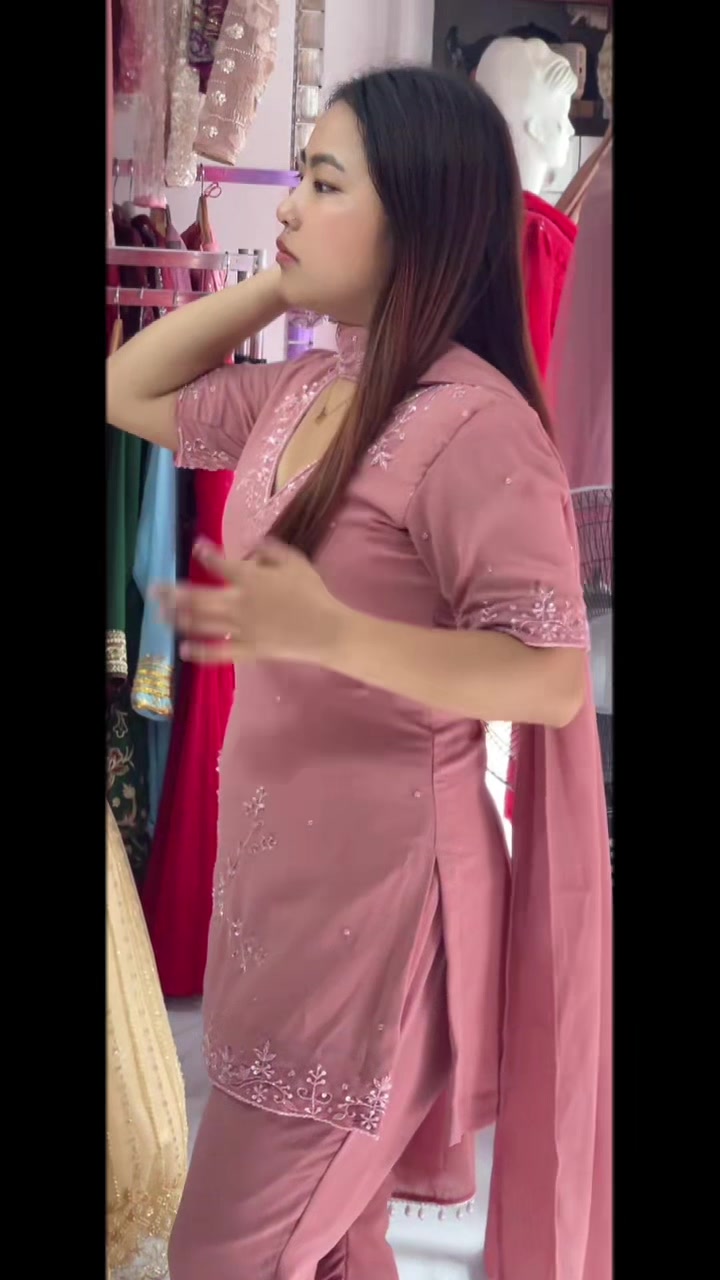 @Sharon&rsquo;sboutique