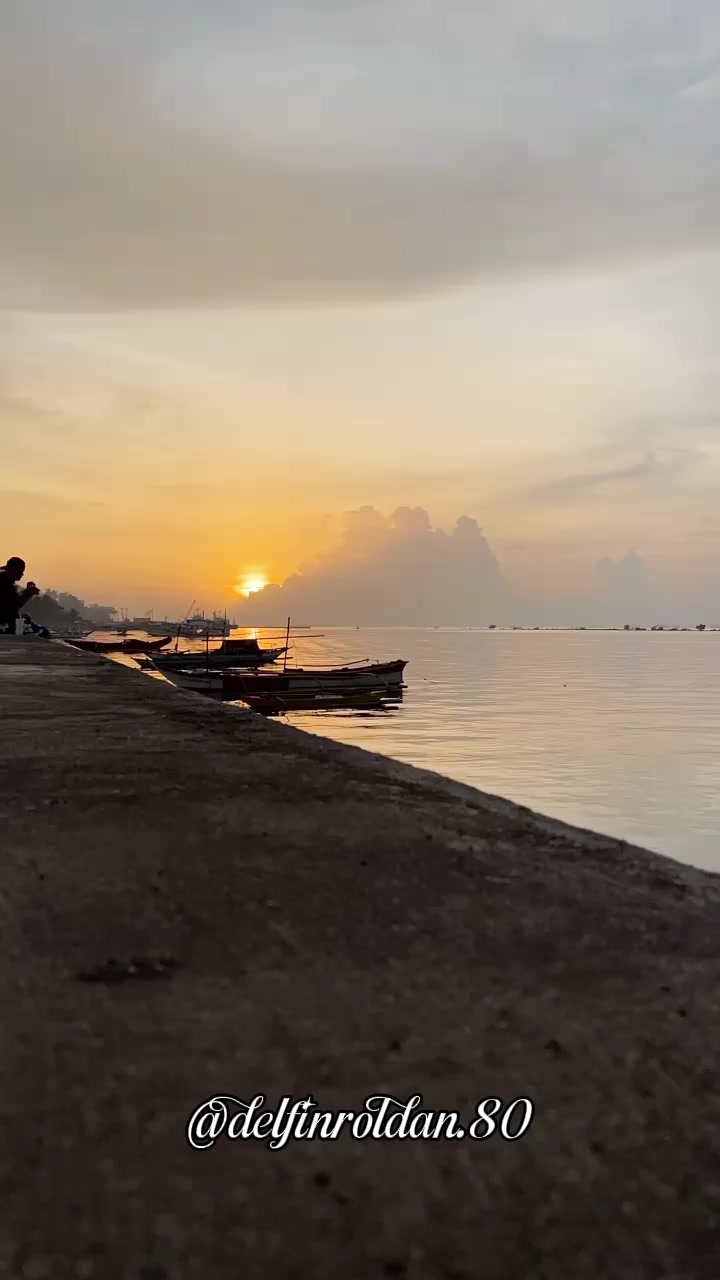 @Delf&iacute;n🇪🇨