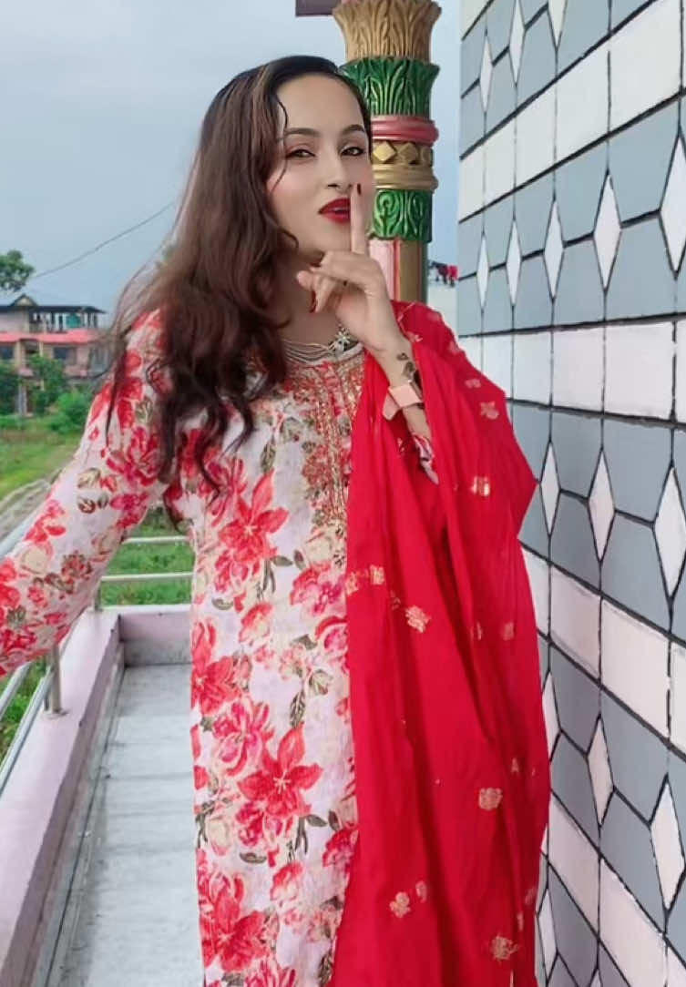 @Binita_poudel🦋officials🧿🧿🫶