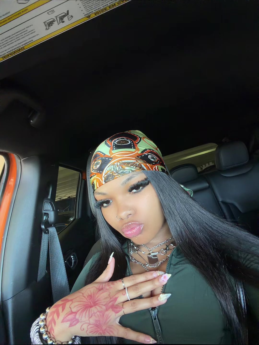 @Avinena