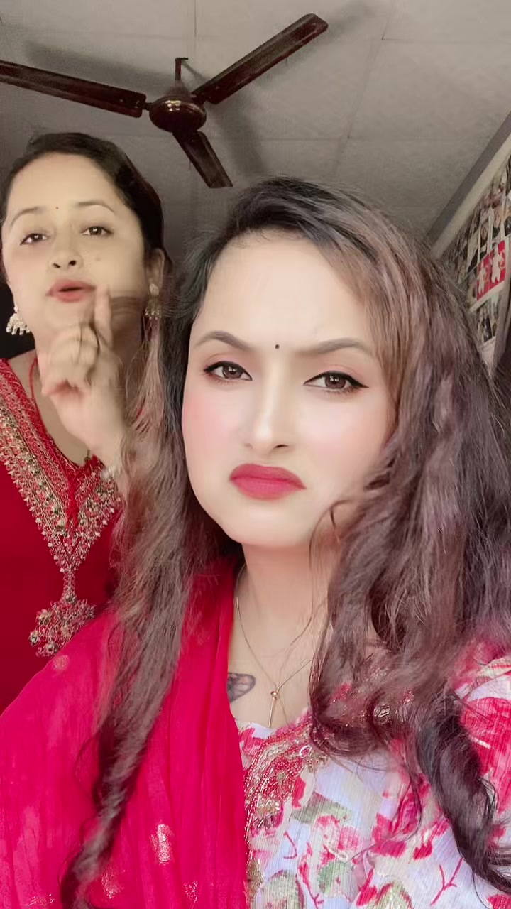 @Binita_poudel🦋officials🧿🧿🫶