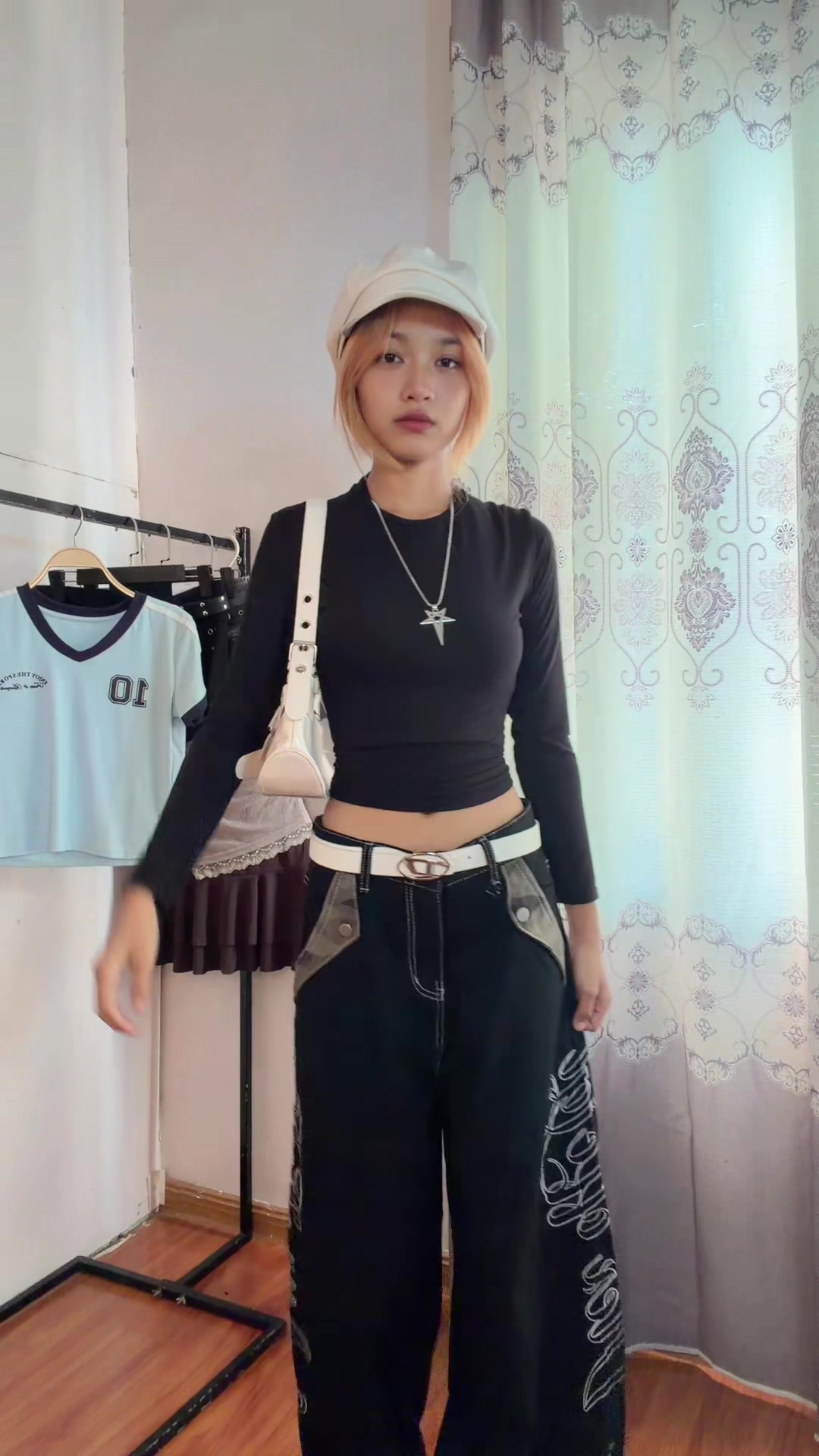 @Moodie Closet