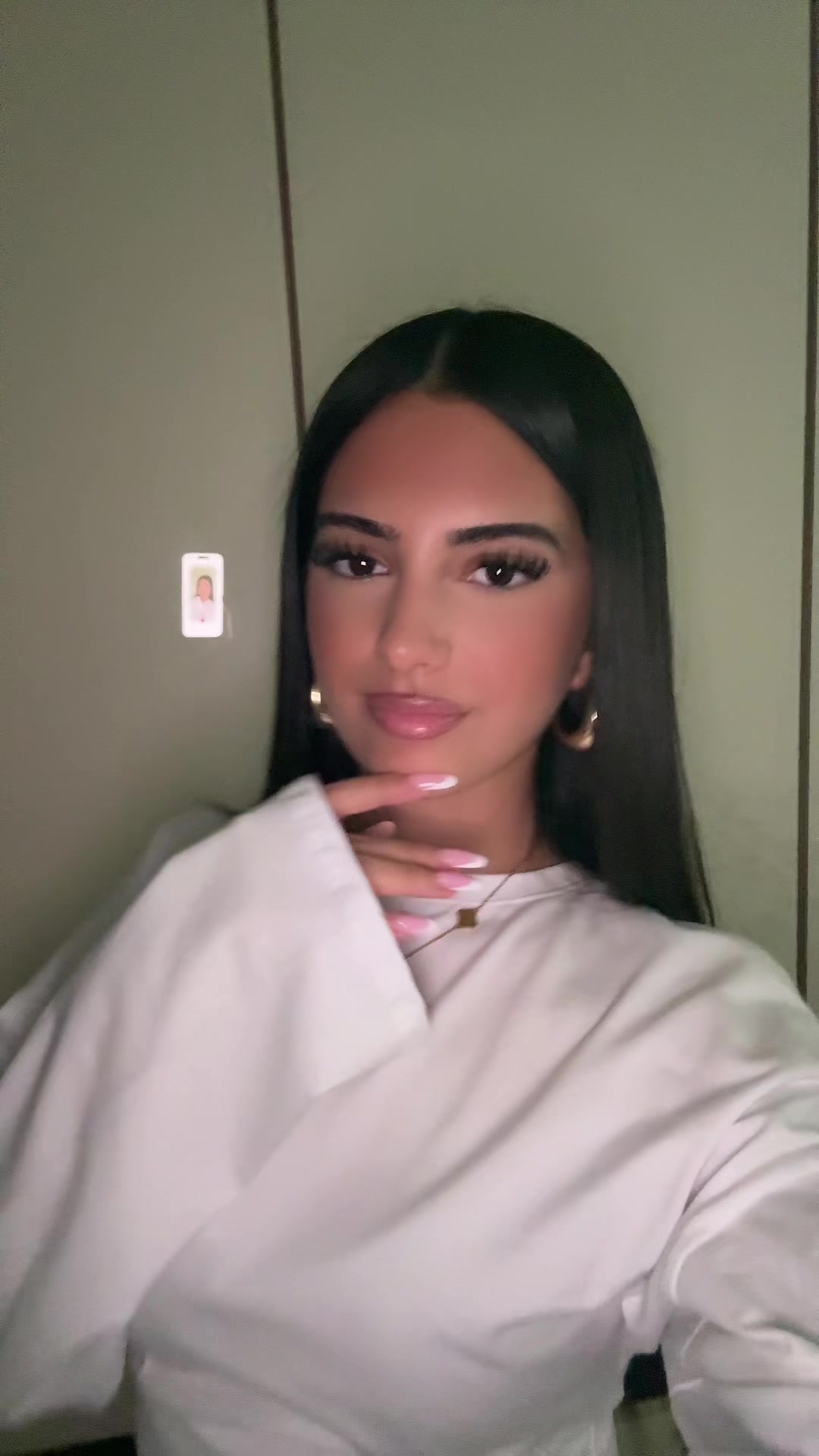 @𝐀𝐳𝐫𝐨𝐬𝐡