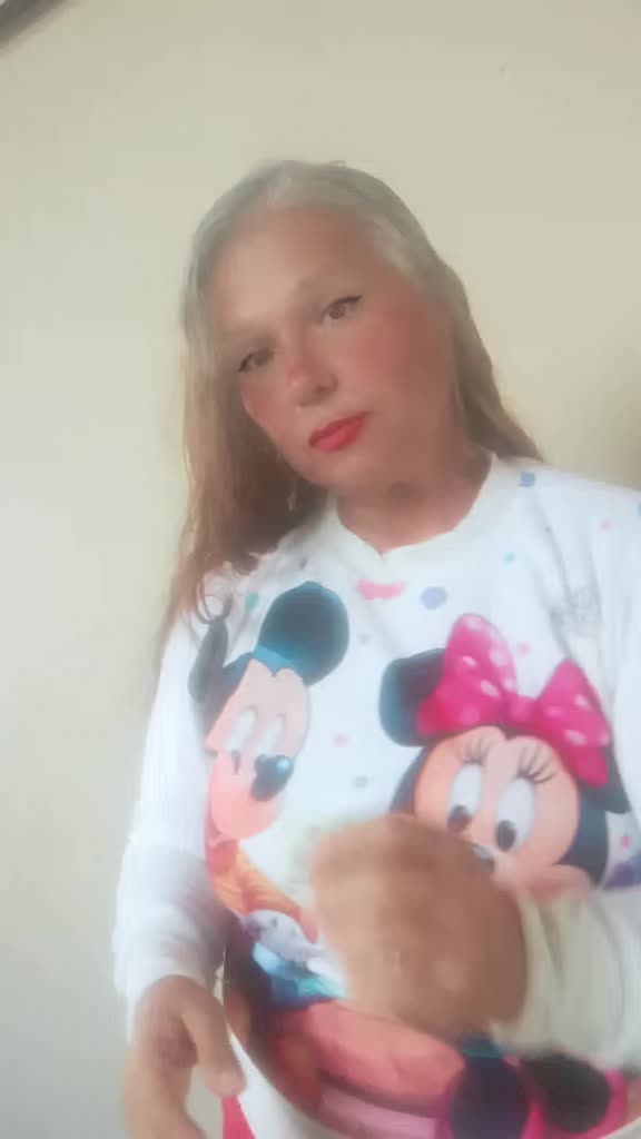 @Bella