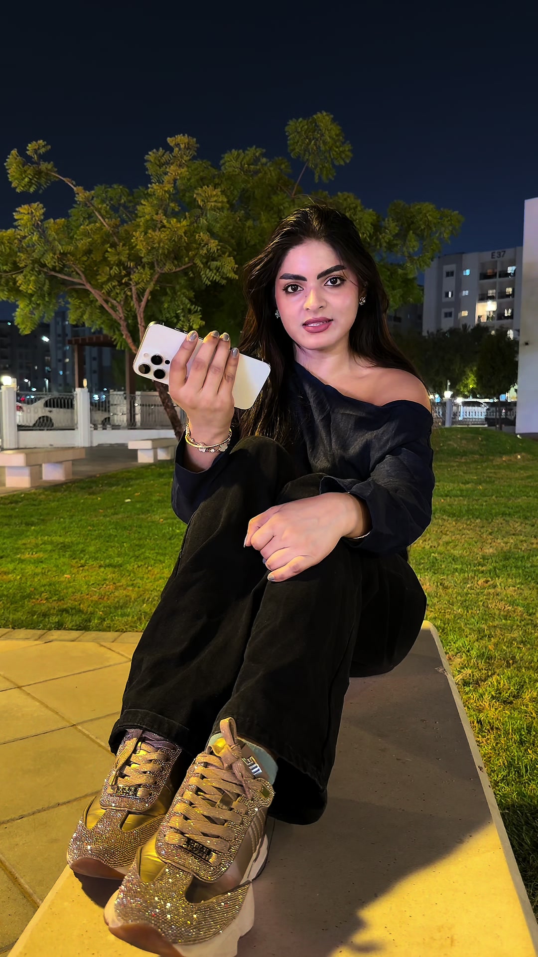 @chayaschu