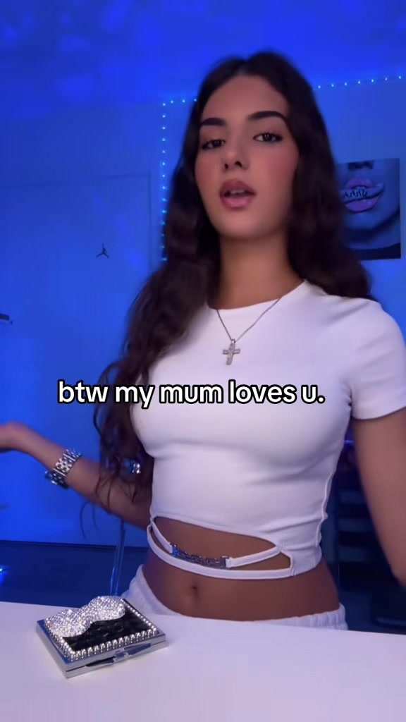 @👠