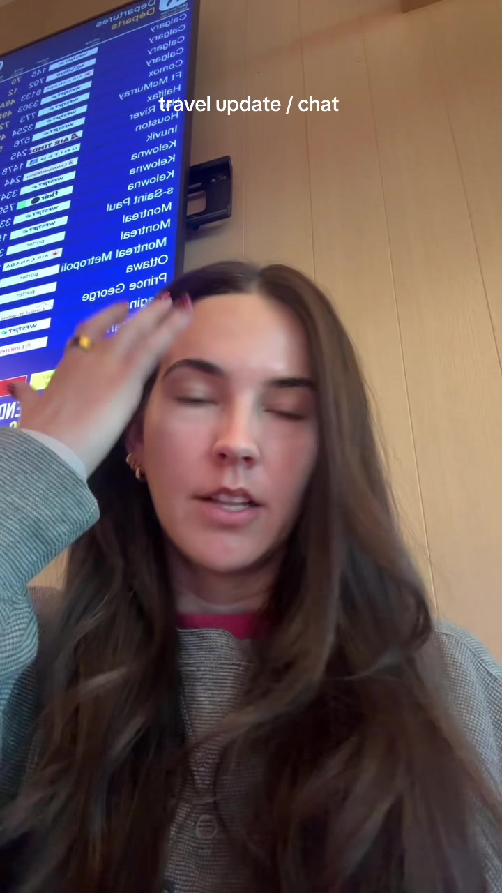 @ELLIE 🍑