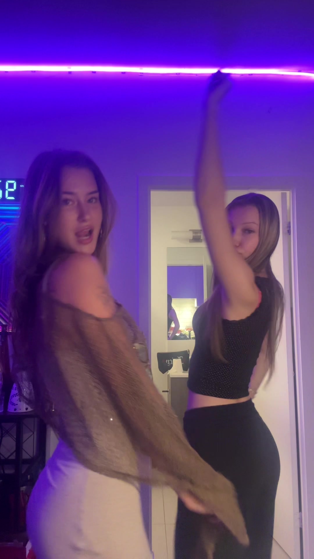 @dizzybarbie