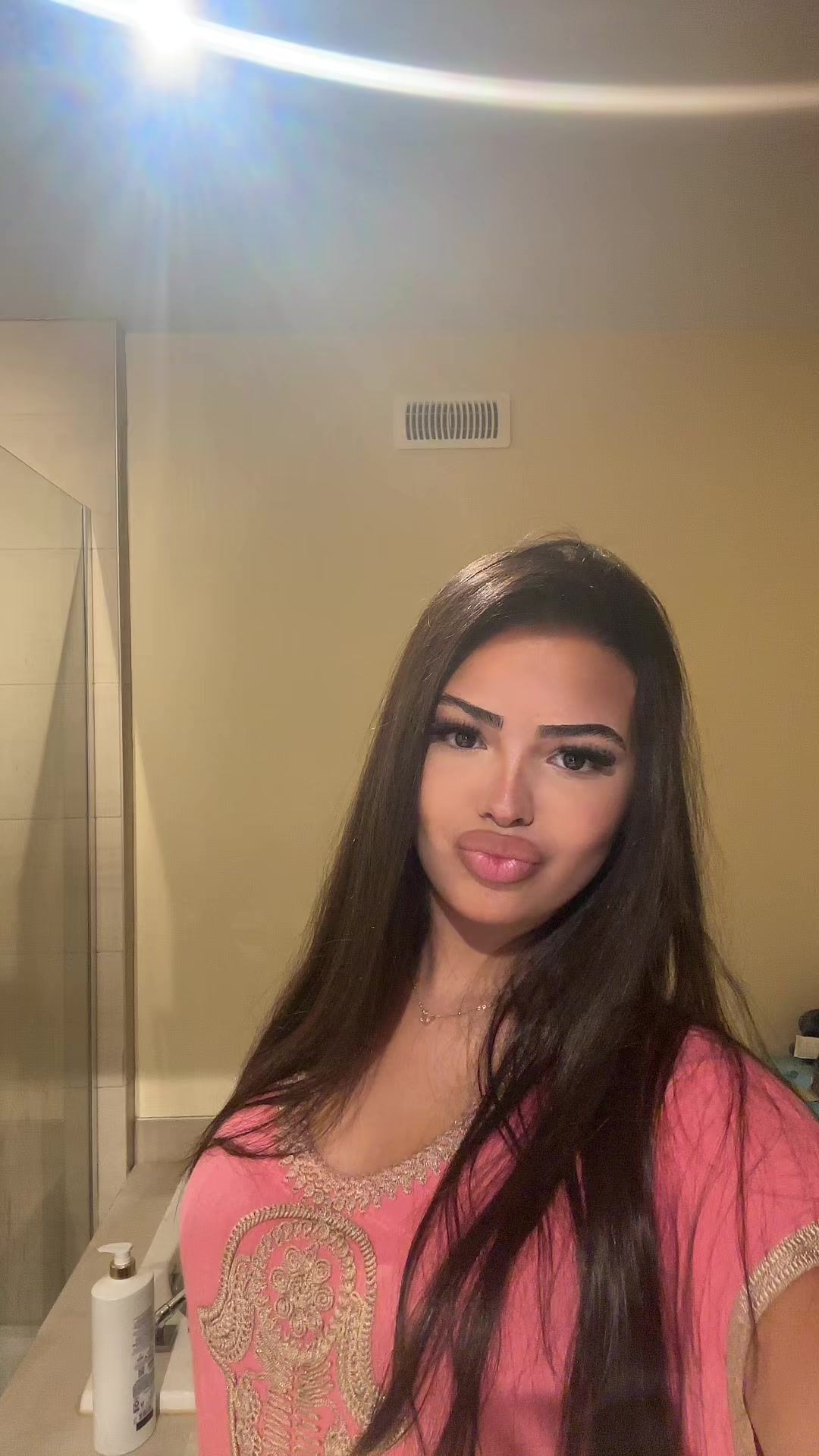@raniaa.