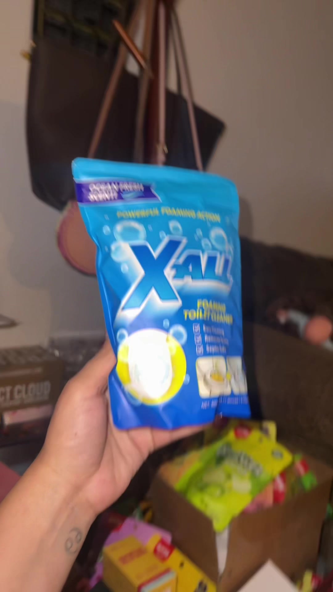 @Jazzel🛍️