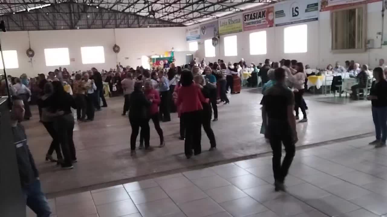 @Três Hermanos