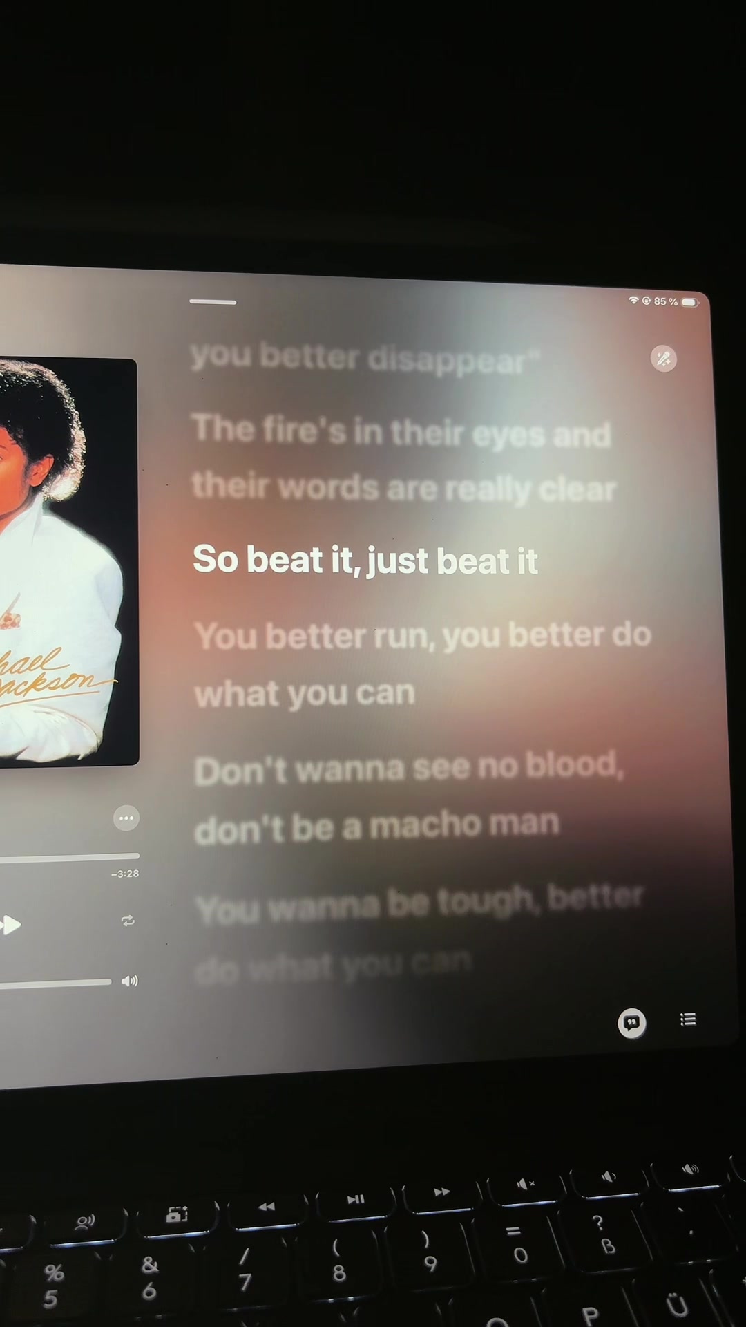 @Lyricalvibe 🎧