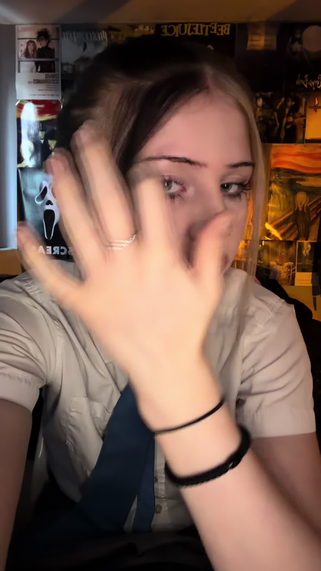 @𝔦𝔷𝔷𝔶