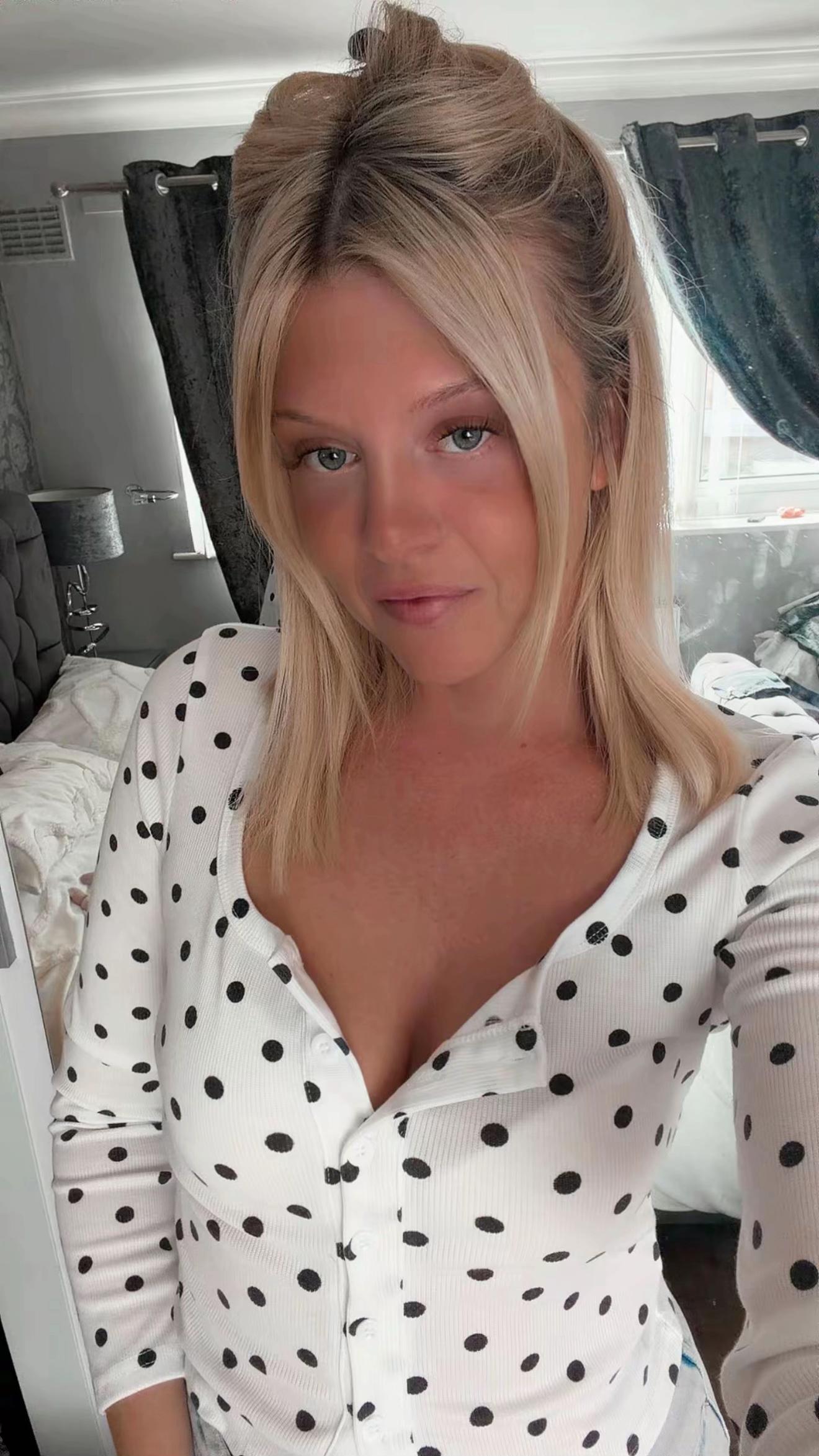 @𝗞𝗲𝗿𝗿𝘆 🌸
