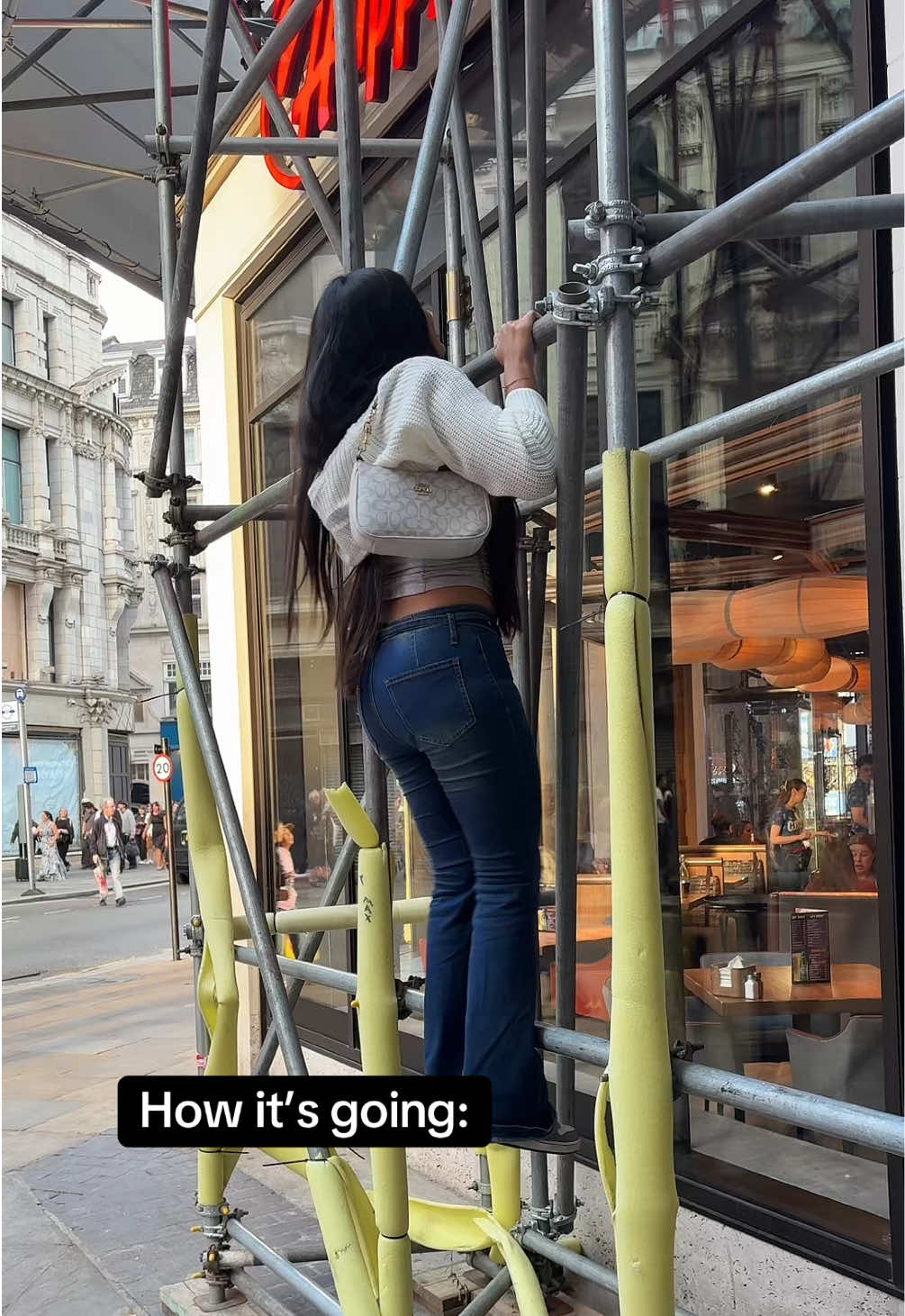 @Simran 💕