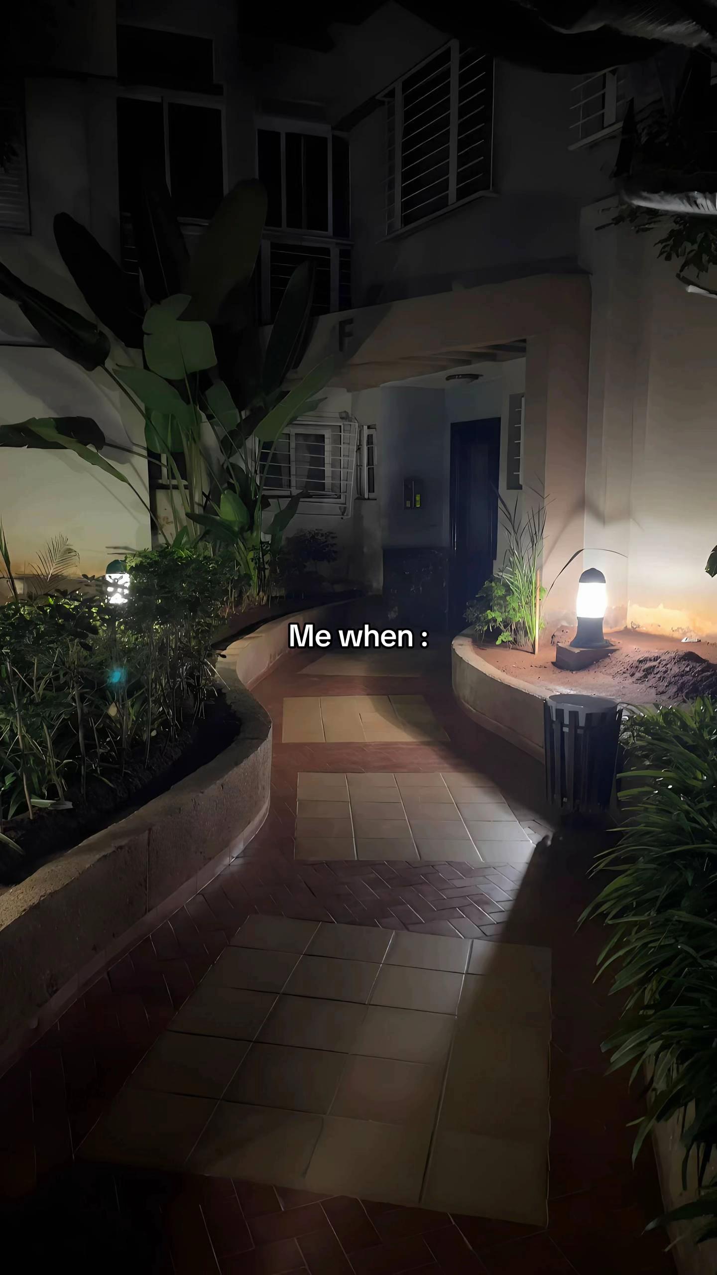 @𝓡