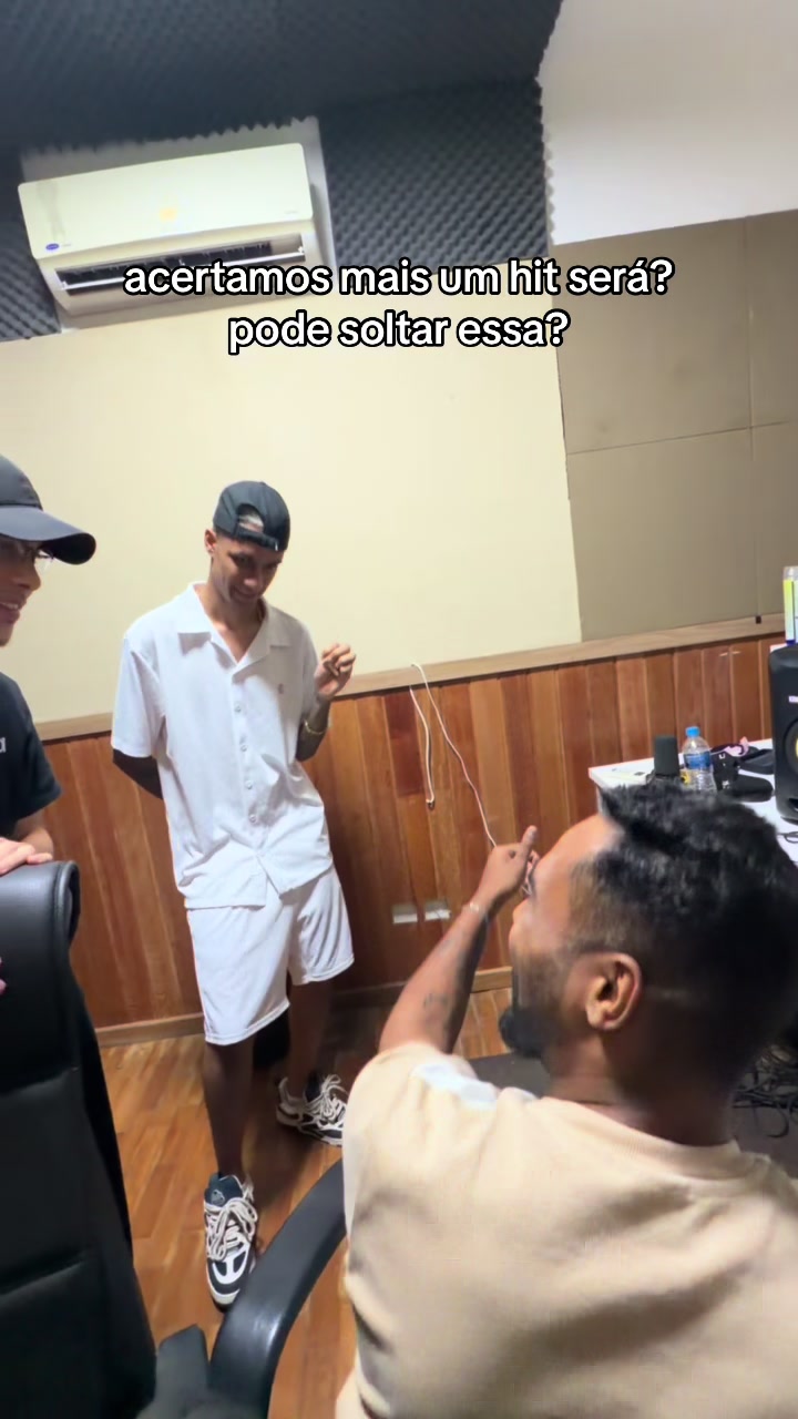 @criasdavoid